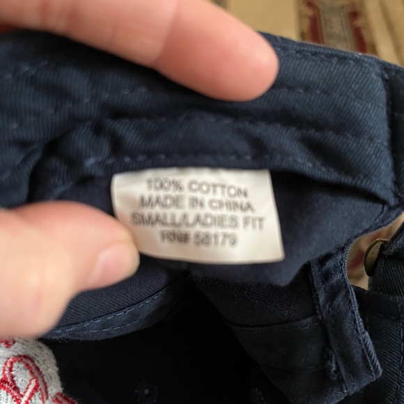 Ladies/small FBI hat with adjustable band - Picture 3 of 7